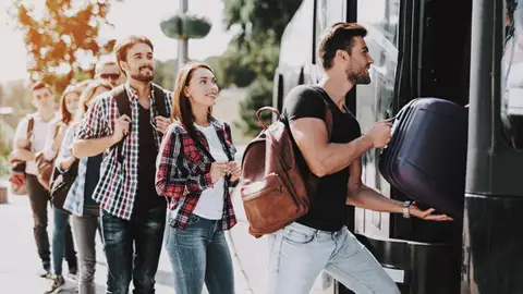 City Travel Service Breakdown by City