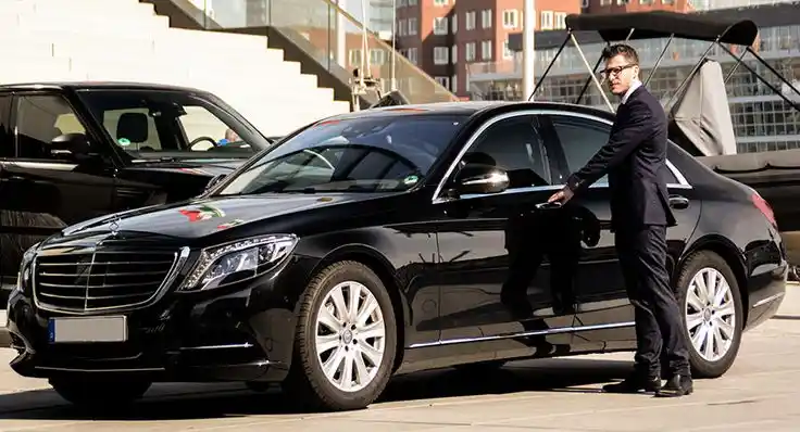 uxury car rental dammam airport