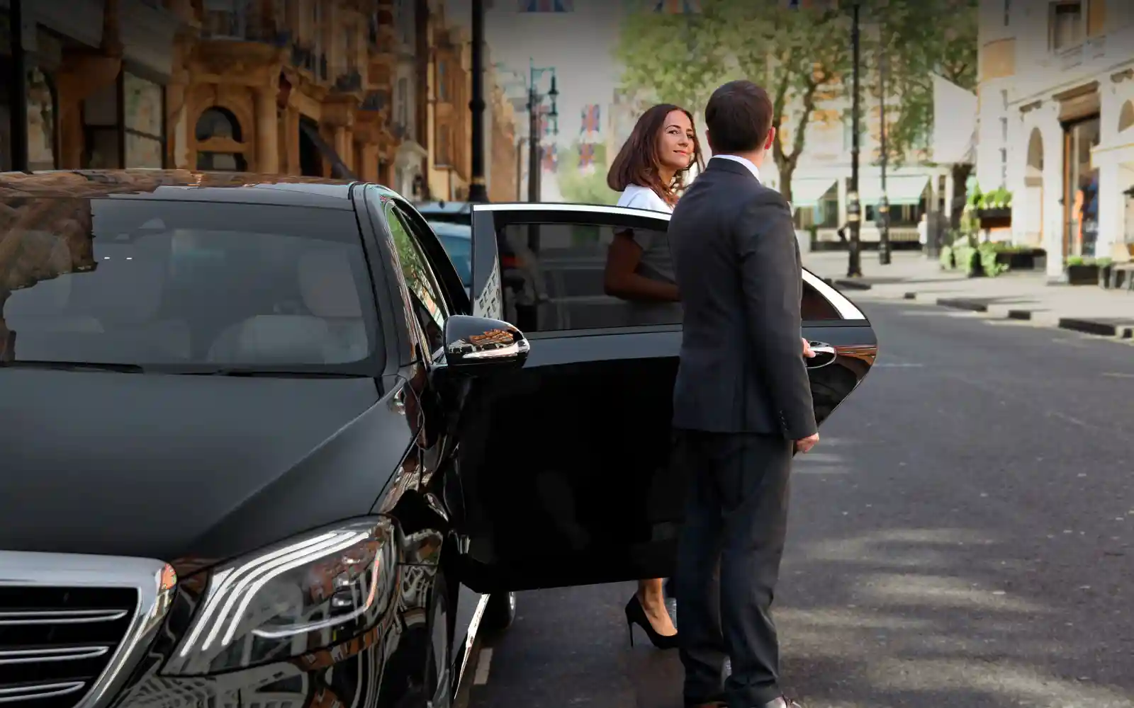 luxury chauffeur driven cars